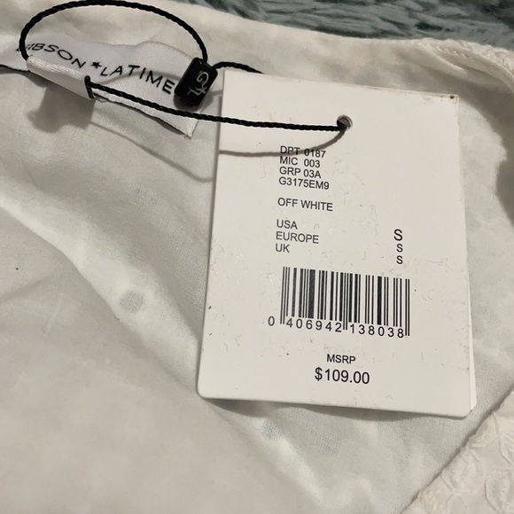 Puff Sleeves Button Down Eyelet Dress - Picture 8 of 8